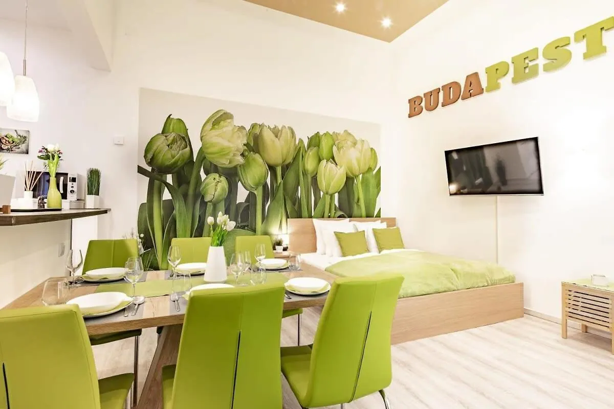 Central - Large - Comfy Budapest