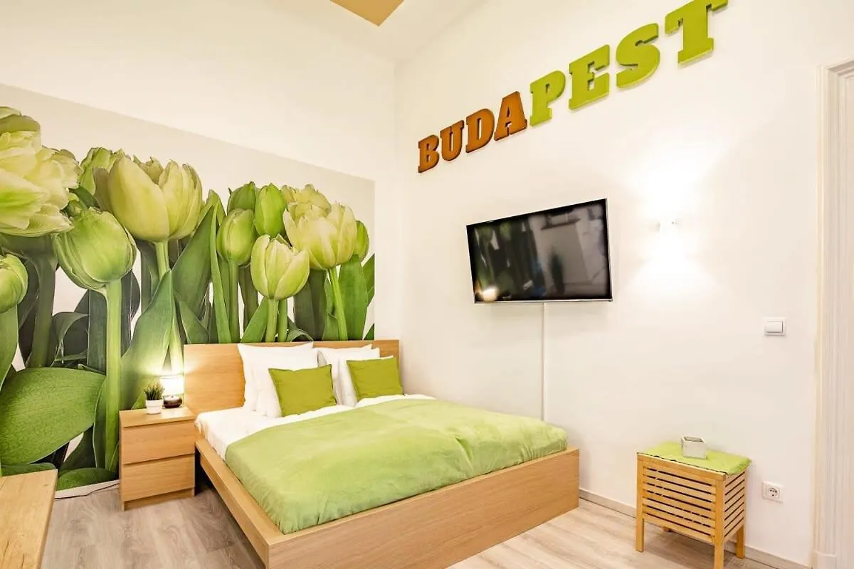 Central - Large - Comfy Budapest